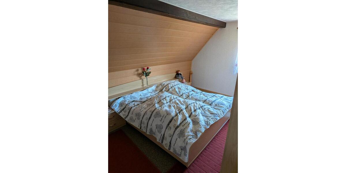 Doppelhaushälfte Hohenstein-Ernstthal Ernstthal - 4 Zimmer, 60 m&sup2;, 96.000&euro; | Angebot:27113704
