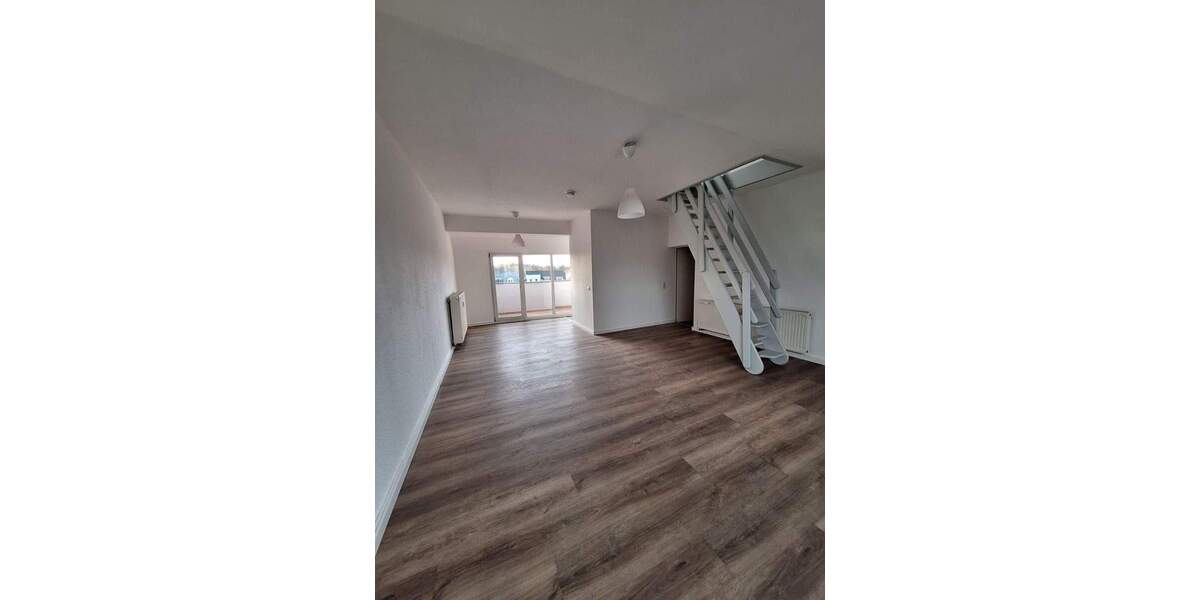 Lichtdurchflutete Maisonettwohnung mit Dachterrasse 2 zimmer