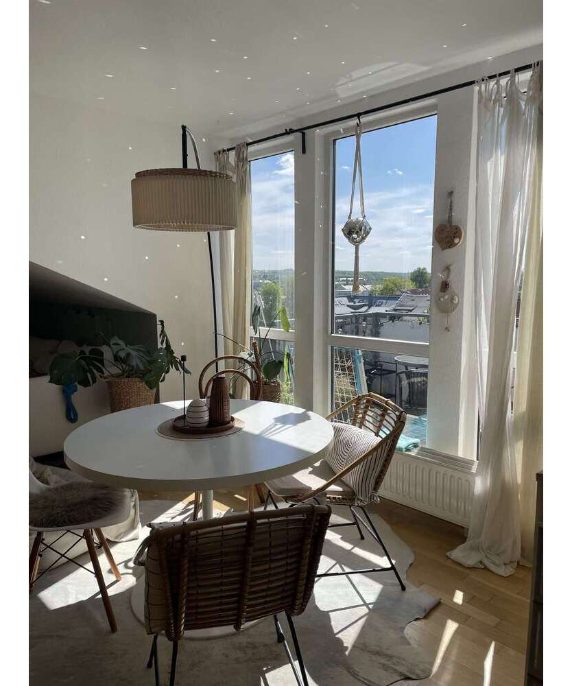 Wohnung zum Mieten in Chemnitz 315 € 52.07 m²