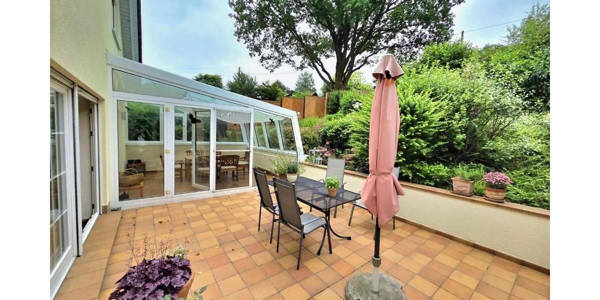Exklusives Einfamilienhaus mit Doppelgarage, Gartensauna, Kamin und überdachtem Pool! - Einfamilienhaus Frankenberg Sachsenburg | Angebot:27234638