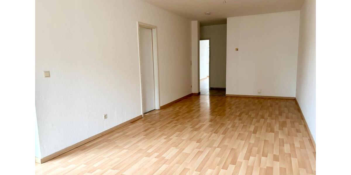 Etagenwohnung Chemnitz Altendorf - 4 Zimmer, 92 m&sup2;, 475&euro; | Angebot:23783976