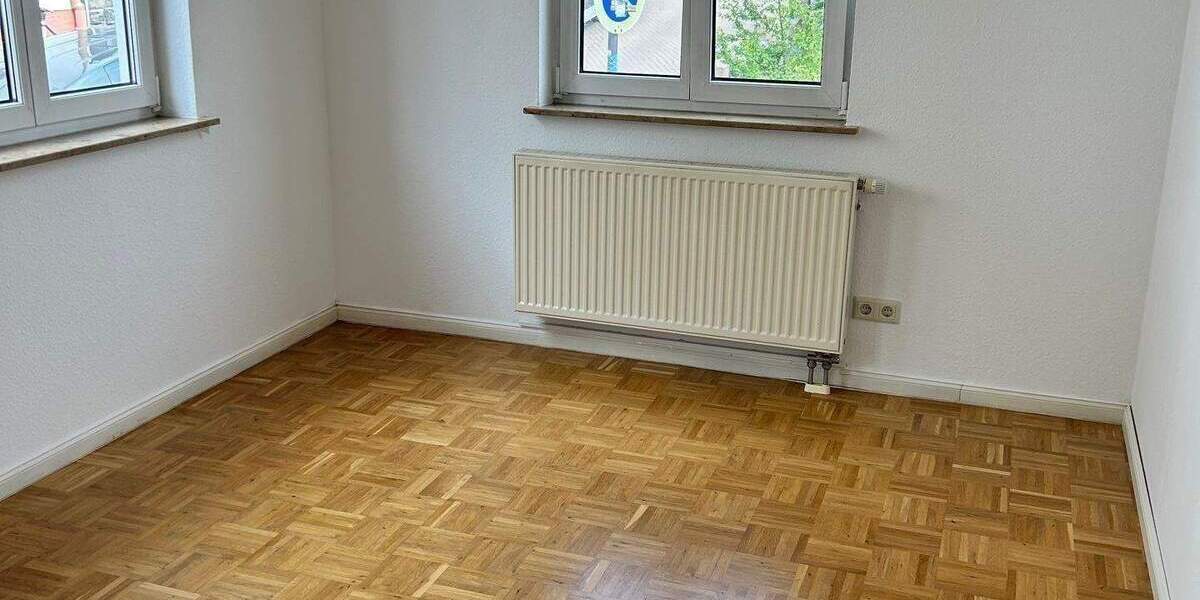 Etagenwohnung Augustusburg - 5 Zimmer, 137 m&sup2;, 825&euro; | Angebot:23883269