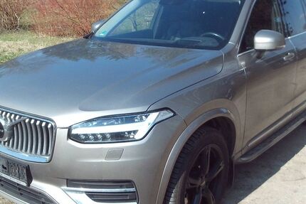 Volvo XC90 244.897 km 24.900 &euro; Limbach-Oberfrohna 09212