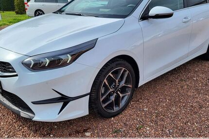 Kia ceed Sportswagon 39.277 km 20.899 &euro; Chemnitz - Mittelbach 09224
