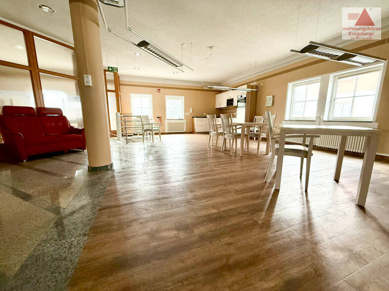 Gewerbeobjekt Elterlein - 6 Zimmer, 344 m&sup2;, 1.100&euro; | Angebot:25688274