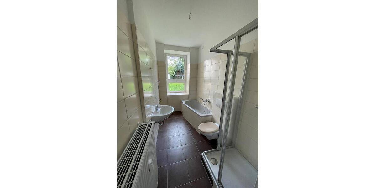 Erdgeschoßwohnung Chemnitz Ebersdorf - 4 Zimmer, 82 m&sup2;, 405&euro; | Angebot:23633330