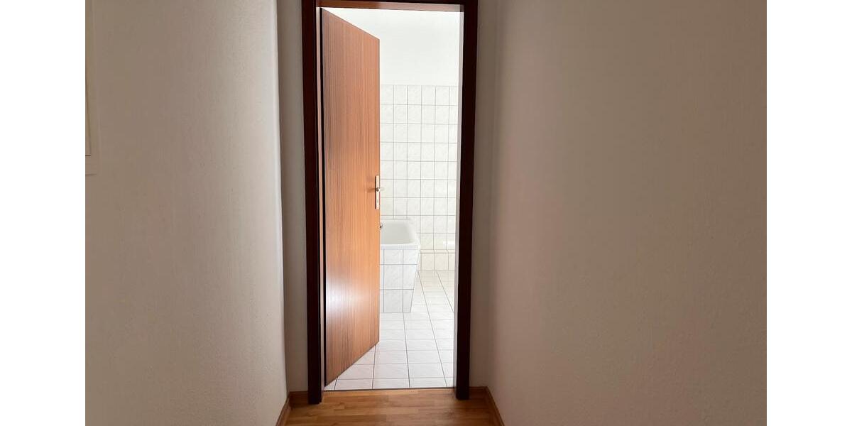 Dachgeschoßwohnung Chemnitz Hilbersdorf - 1 Zimmer, 53 m&sup2;, 260&euro; | Angebot:25976344