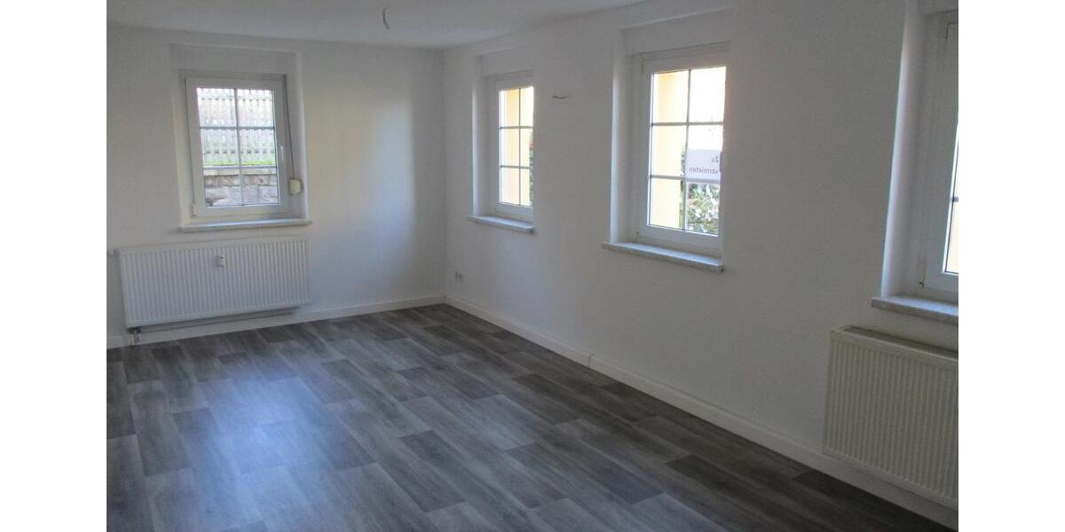 Großzügige schicke 3-Raum-Wohnung in Lengefeld, OT Wünschendorf zur Vermietung 3 zimmer