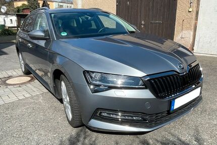 Skoda Superb 94.000 km 18.999 &euro; Hohenstein-Ernstthal 09337