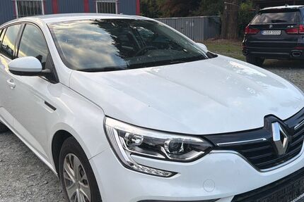 Renault Megane 117.509 km 4.999 &euro; Chemnitz 09125