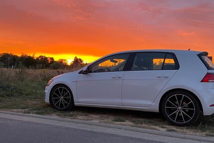 VW Golf 61.500 km 16.600 € Waldheim 04736