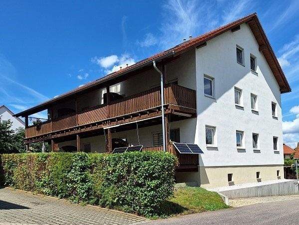 Etagenwohnung Waldenburg - 4 Zimmer, 104 m&sup2;, 99.000&euro; | Angebot:25779591