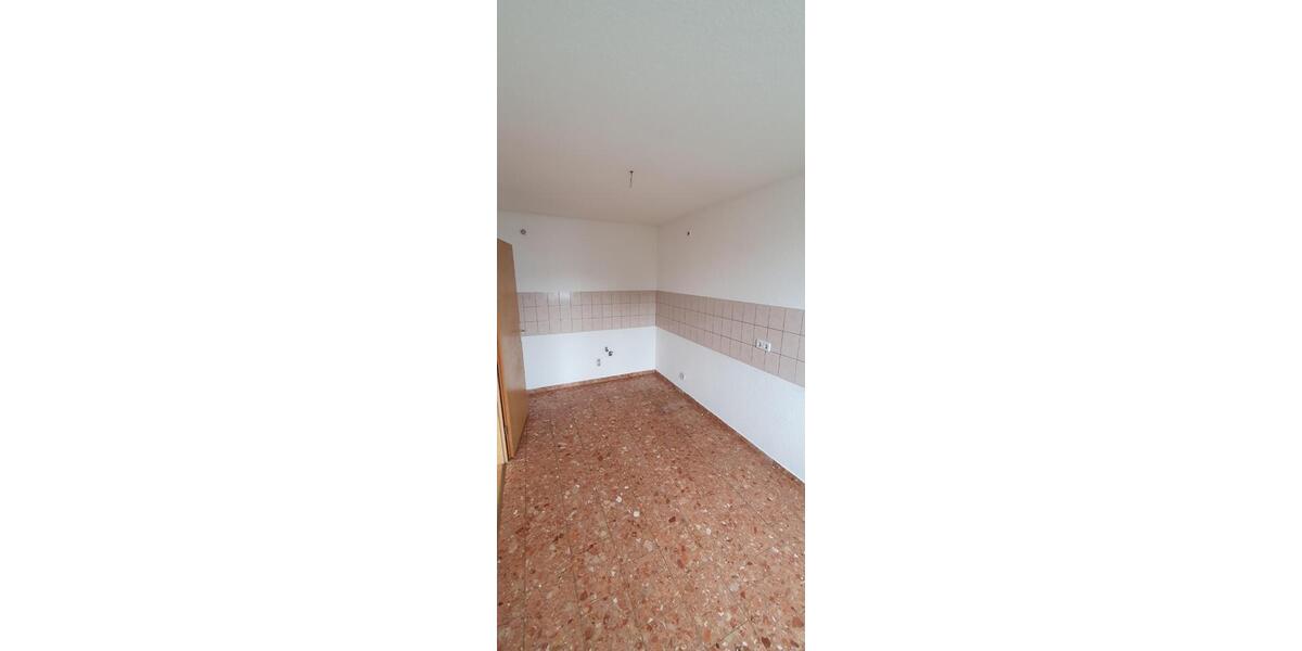 Hochparterre Chemnitz Borna-Heinersdorf - 2 Zimmer, 60 m&sup2;, 300&euro; | Angebot:24429742