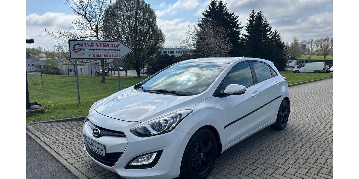 Hyundai i30 111.613 km 7.900 &euro; Waldheim 04736