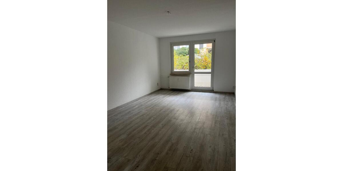 Hochparterre Chemnitz Rabenstein - 4 Zimmer, 81 m&sup2;, 425&euro; | Angebot:25713793