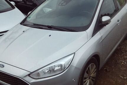 Ford Focus 191.000 km 4.900 &euro; Limbach-Oberfrohna 09212