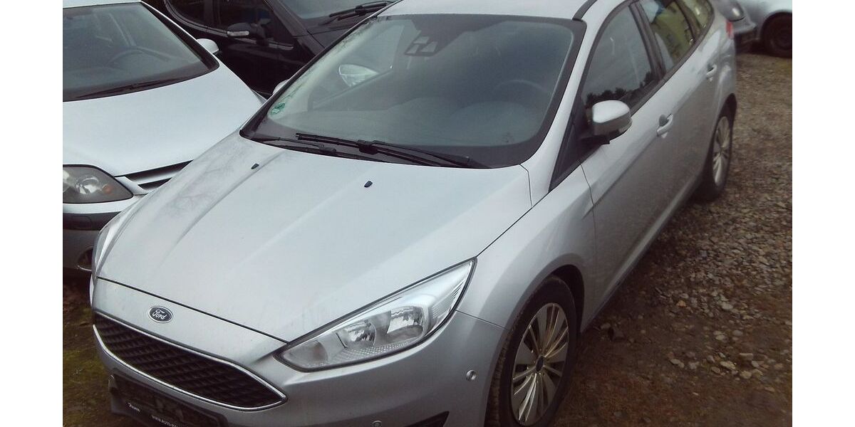 Ford Focus 191.000 km 4.900 &euro; Limbach-Oberfrohna 09212