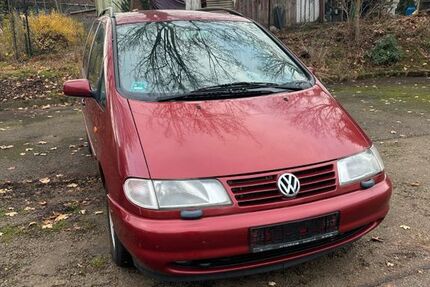 VW Sharan 202.374 km 2.950 € Mittweida 09648