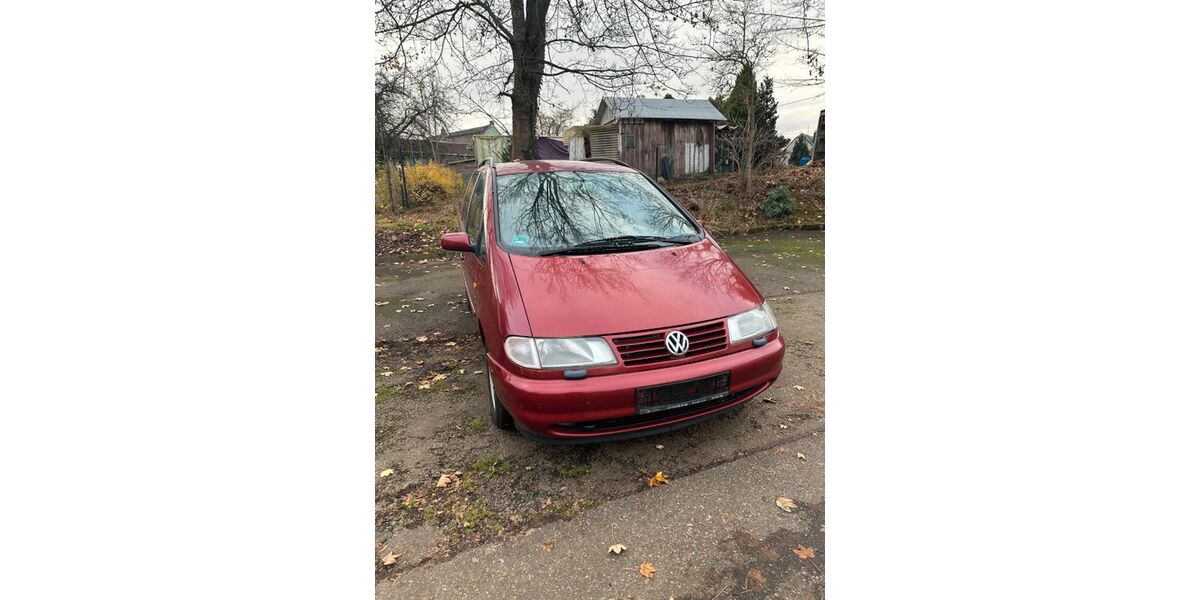 VW Sharan 202.374 km 2.950 € Mittweida 09648