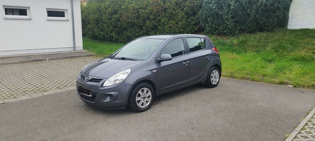 Hyundai i20 107.000 km 4.500 € Glauchau 08371