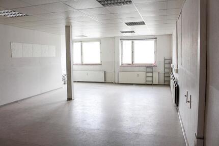 Preiswerte Gewerberäume (auch einzeln zu mieten) in zentraler Lage zimmer