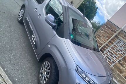 Citroen Berlingo 161.000 km 9.900 &euro; Grießbach 09430