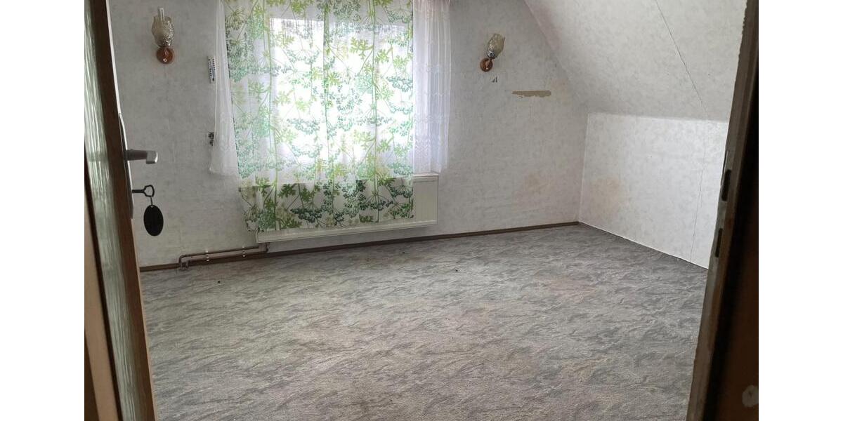 Einfamilienhaus Limbach-Oberfrohna Oberfrohna - 4 Zimmer, 124 m&sup2;, 46.000&euro; | Angebot:26619876