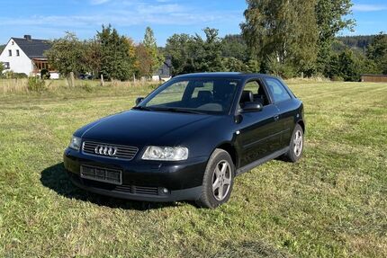 Audi A3 399.000 km 2.200 € Lichtenstein 09350