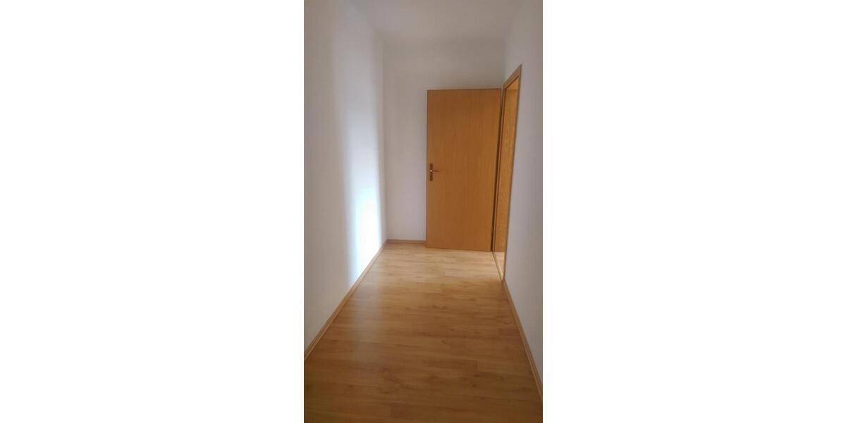 Etagenwohnung Waldheim - 1 Zimmer, 39 m&sup2;, 215&euro; | Angebot:25058160