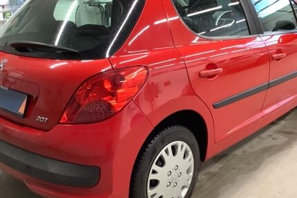 Peugeot 207 99.820 km 3.985 &euro; Chemnitz OT Wittgensdorf 09228