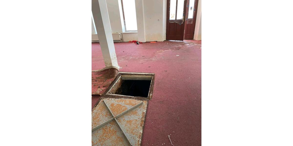 Mehrfamilienhaus, Wohnhaus Niederwürschnitz - 16 Zimmer, 680 m&sup2;, 120.000&euro; | Angebot:26704385