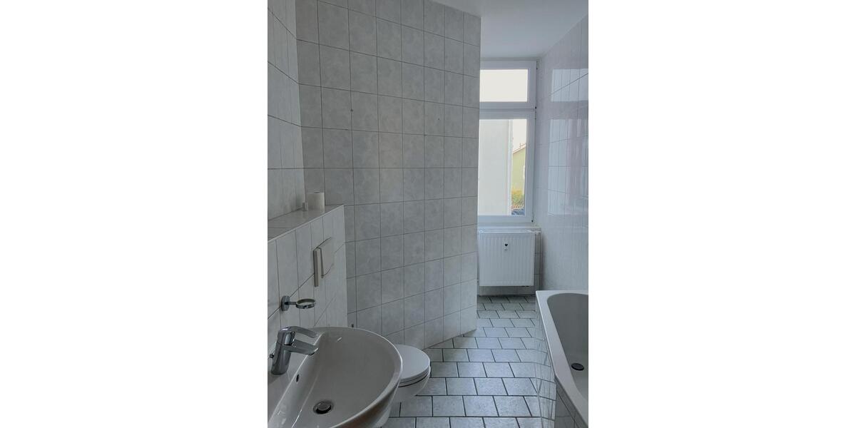 Etagenwohnung Zschopau - 4 Zimmer, 80 m&sup2;, 480&euro; | Angebot:26004571