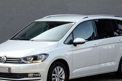 VW Touran 67.280 km 17.980 € Burgstädt 09217