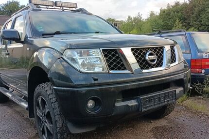 Nissan Navara 167.000 km 8.900 &euro; Chemnitz 09119