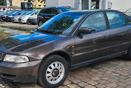 Audi A4 172.300 km 600 € Chemnitz 09120