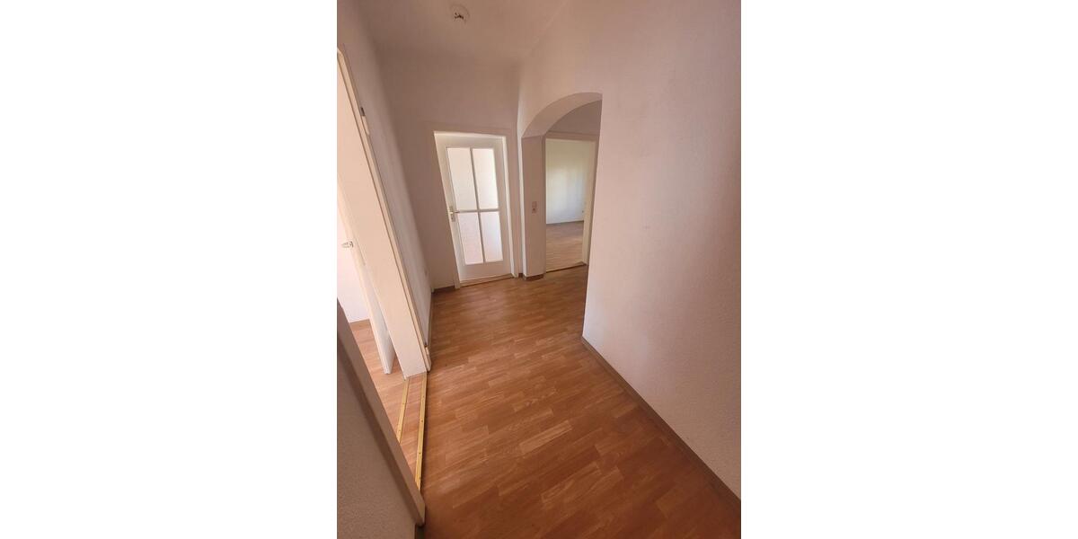 Etagenwohnung Zschopau - 3 Zimmer, 65 m&sup2;, 422&euro; | Angebot:26262080