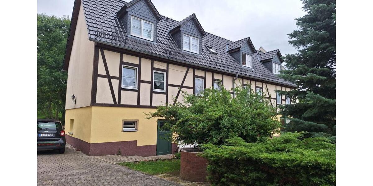 Dachgeschoßwohnung Großschirma - 2 Zimmer, 49 m&sup2;, 295&euro; | Angebot:26334773