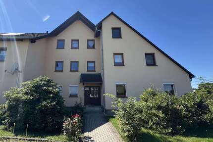 Wohnung zum Kaufen in Oelsnitz 75.000 € 67 m² 2 zimmer