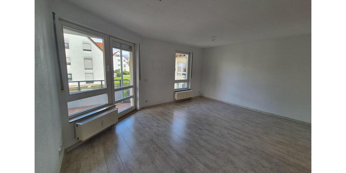 Etagenwohnung Glauchau - 1 Zimmer, 32 m&sup2;, 205&euro; | Angebot:26547531