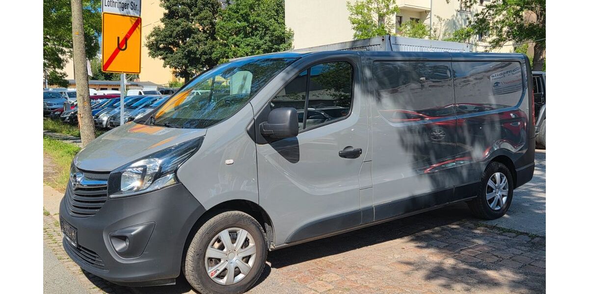 Opel Vivaro 146.700 km 9.990 &euro; Chemnitz 09120