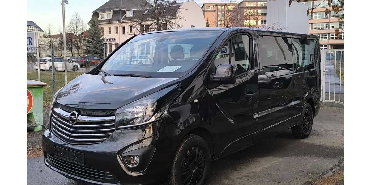Opel Vivaro 124.700 km 15.999 &euro; Chemnitz 09120