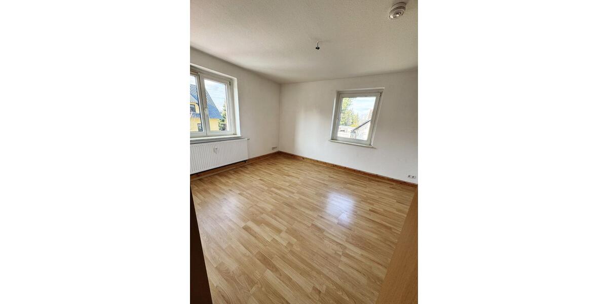 Etagenwohnung Chemnitz Grüna - 2 Zimmer, 48 m&sup2;, 264&euro; | Angebot:25544775