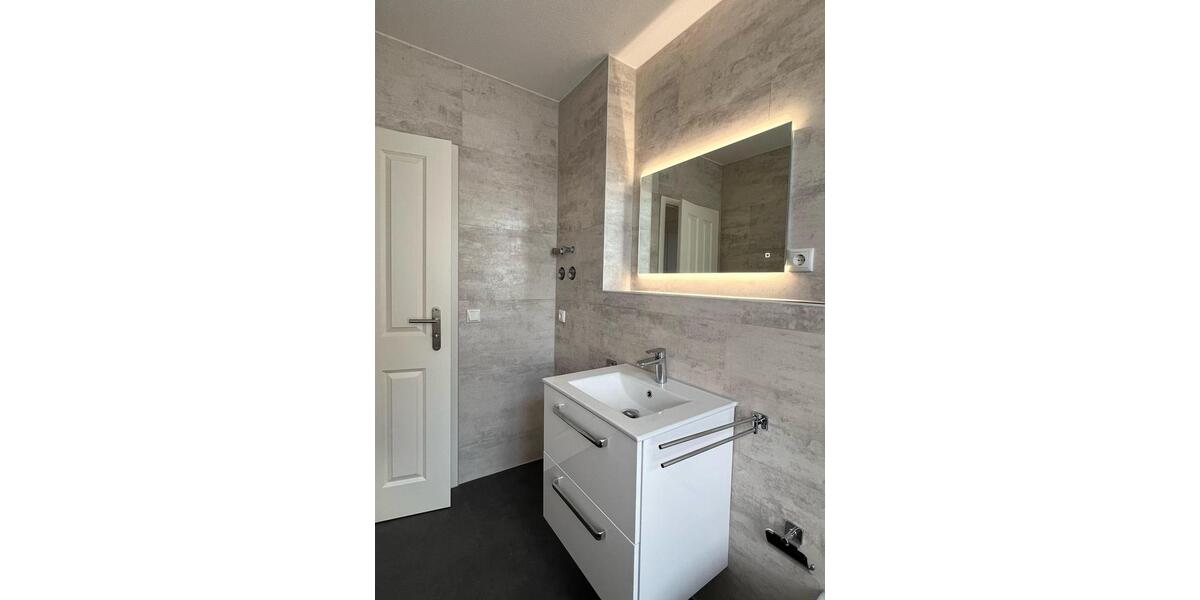 Erdgeschoßwohnung Chemnitz Ebersdorf - 3 Zimmer, 68 m&sup2;, 475&euro; | Angebot:25254343