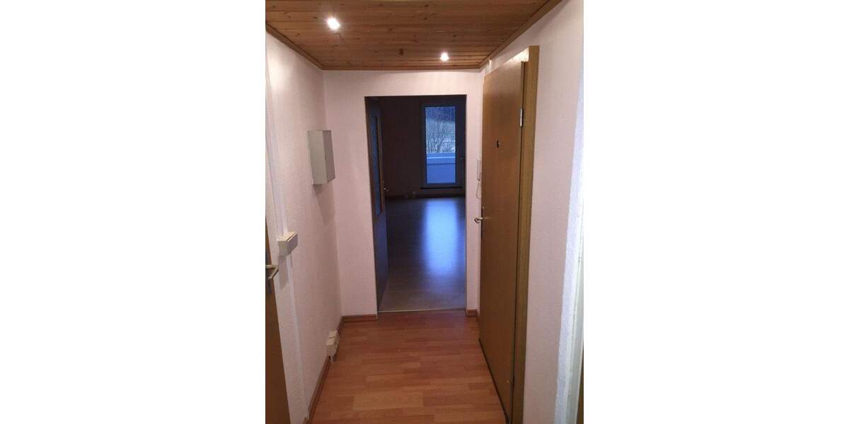 3-Raum-Wohnung mit Balkon und Einbauküche in Lößnitz 3 zimmer
