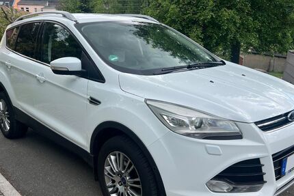Ford Kuga 148.000 km 8.499 &euro; Hohenstein 09337