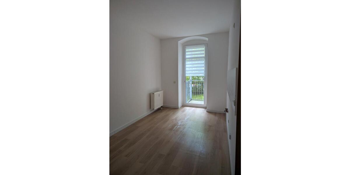 Erdgeschoßwohnung Chemnitz Altendorf - 2 Zimmer, 60 m&sup2;, 300&euro; | Angebot:26609210