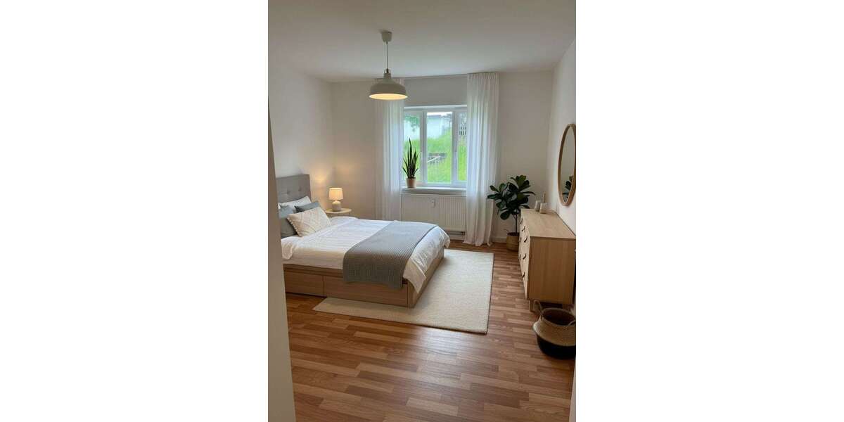 Etagenwohnung Glauchau - 3 Zimmer, 64 m&sup2;, 370&euro; | Angebot:26781717