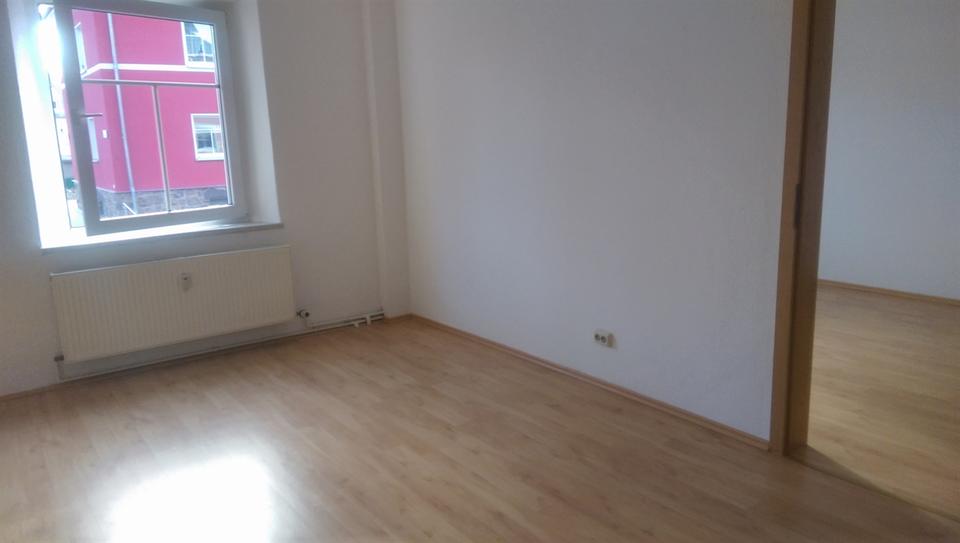 Etagenwohnung Waldheim - 1 Zimmer, 39 m&sup2;, 215&euro; | Angebot:25058160