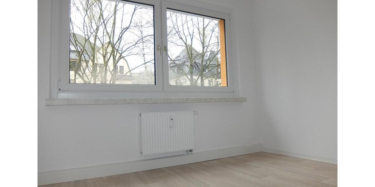Etagenwohnung Chemnitz Helbersdorf - 4 Zimmer, 70 m&sup2;, 400&euro; | Angebot:26586582
