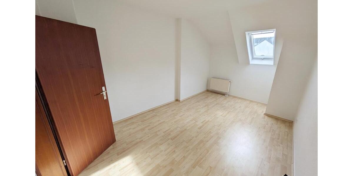 Dachgeschoßwohnung Chemnitz Hilbersdorf - 3 Zimmer, 61 m&sup2;, 305&euro; | Angebot:26321888